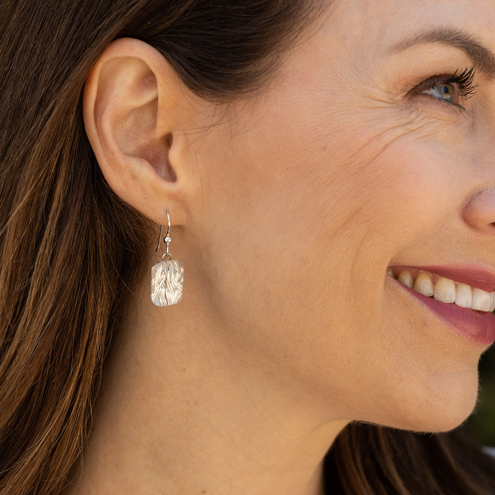 Sparkly Silver Rectangle Shaped Earring and Pendant Set with Handwoven Metal Fabric and Glass